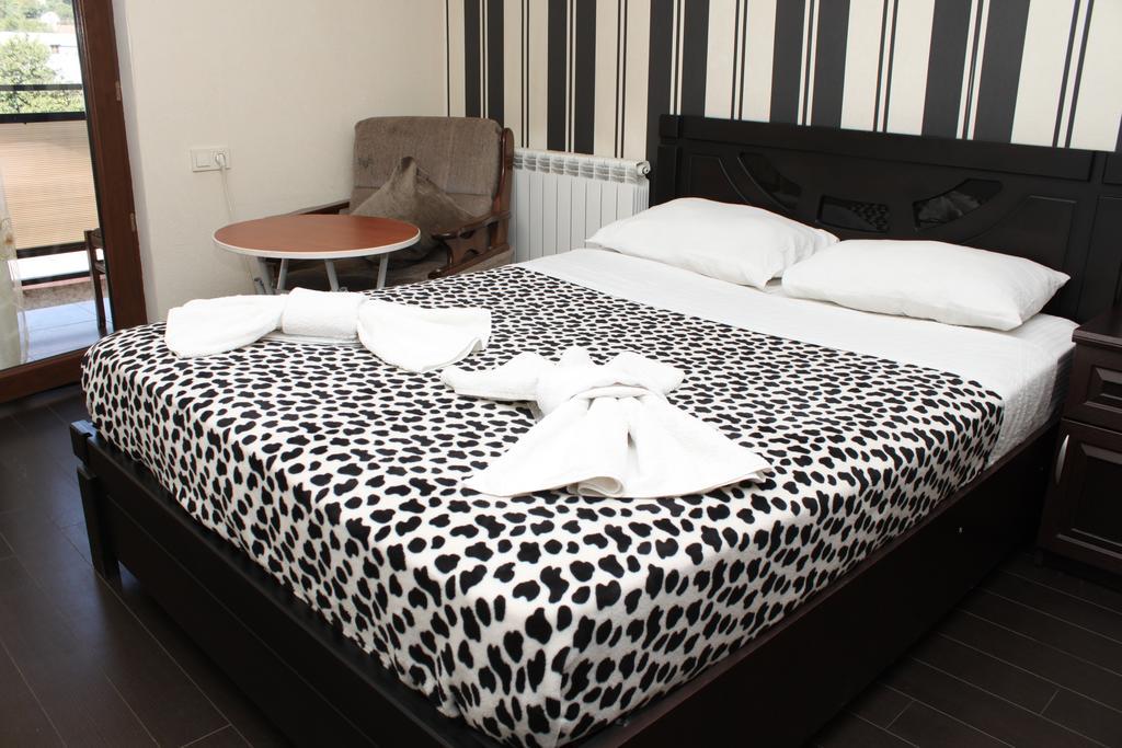 Hotel Majestic Tbilisi Room photo